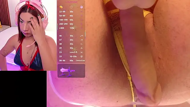 CamilaVegas  online show from October 9, 2025, 12:38 pm