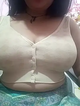 cute-mahek online show from March 10, 2026, 7:40 pm