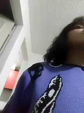 Stefanniacross online show from February 28, 2026, 6:02 am