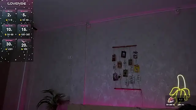 Snapshot of Doris_Scott chatting on February 12, 2025, 12:22 pm Doris Scott online show from February 12, 2025, 12:22 pm