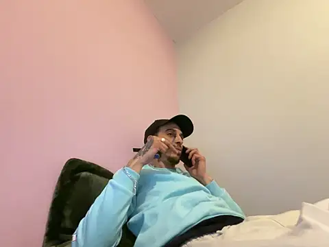 Rebeu313 online show from February 13, 2026, 12:32 am