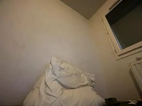 Rebeu313 online show from November 30, 2025, 7:42 am