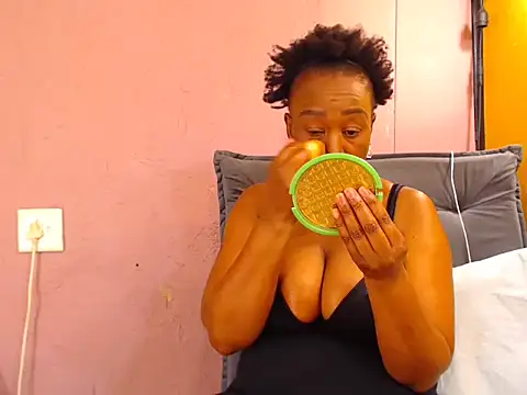 Black-Desire online show from November 4, 2025, 6:17 am