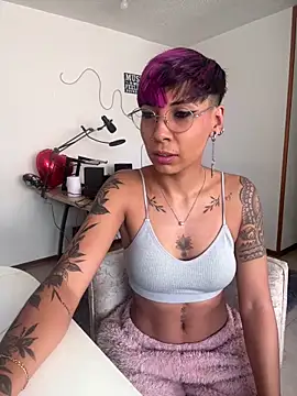 MiaMorgan  online show from May 26, 2026, 1:53 pm