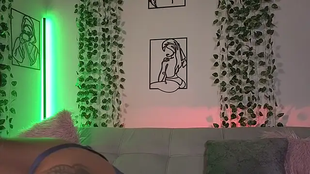 MiaMorgan  online show from March 18, 2026, 1:46 pm