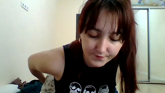 MiaStika online show from March 2, 2025, 8:25 pm