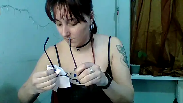 MiaStika online show from February 24, 2025, 7:30 pm
