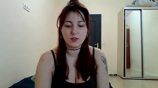 MiaStika online show from March 13, 2025, 8:43 pm