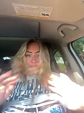 sunshinekisses online show from July 29, 2026, 12:48 pm