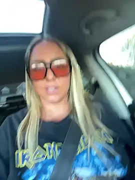 sunshinekisses online show from May 24, 2026, 11:48 pm