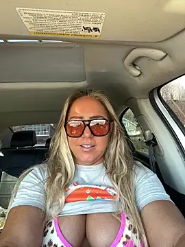 sunshinekisses online show from May 13, 2026, 4:14 pm