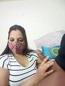 Snapshot of Taniya07 chatting on November 28, 2025, 5:46 pm Taniya07 online show from November 28, 2025, 5:46 pm