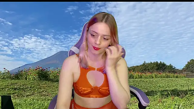 Dolce--Mia---Bianchi  07 online show from March 1, 2025, 8:02 am