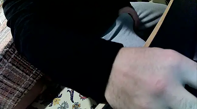 Snapshot of O_Black123 chatting on March 18, 2025, 8:48 pm O Black123 online show from March 18, 2025, 8:48 pm