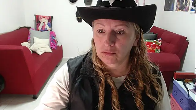 emperabigbootybigass online show from December 3, 2025, 12:04 pm