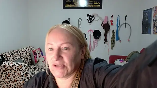 Snapshot of emperabigbootybigass chatting on March 25, 2026, 12:37 pm emperabigbootybigass online show from March 25, 2026, 12:37 pm