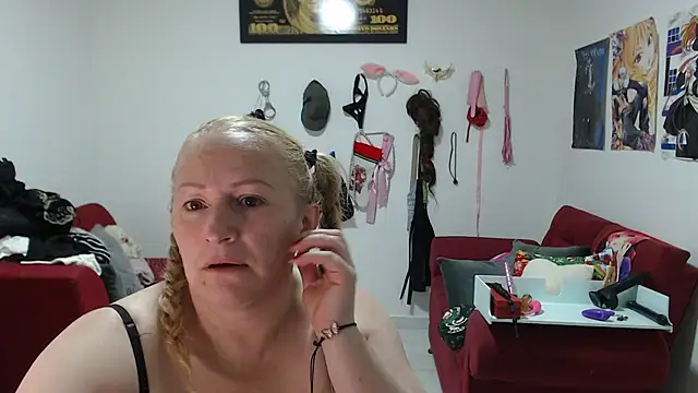 emperabigbootybigass online show from December 20, 2025, 12:35 am