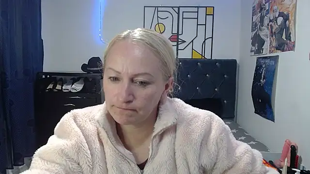 Snapshot of emperabigbootybigass chatting on April 21, 2026, 12:23 pm emperabigbootybigass online show from April 21, 2026, 12:23 pm