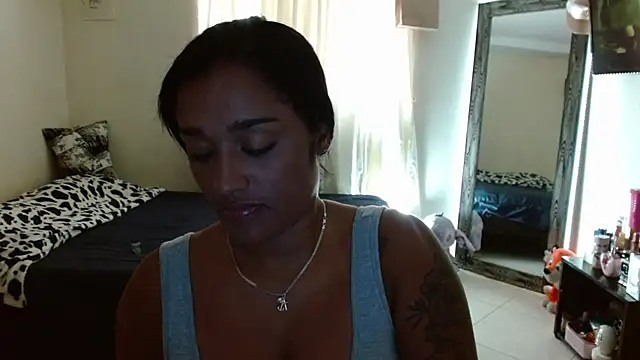 Snapshot of KatalinnaBrown chatting on October 18, 2025, 3:36 pm KatalinnaBrown online show from October 18, 2025, 3:36 pm