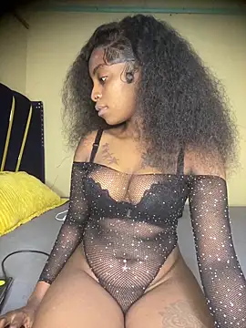 Snapshot of Sasha-smiles chatting on December 16, 2025, 12:20 pm Sasha-smiles online show from December 16, 2025, 12:20 pm