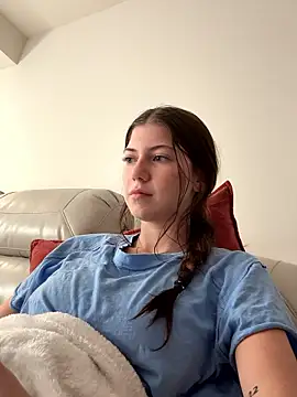 emilycoco online show from January 11, 2026, 11:33 pm