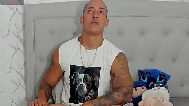 Snapshot of luigiferrara chatting on July 10, 2026, 9:15 pm luigiferrara online show from July 10, 2026, 9:15 pm