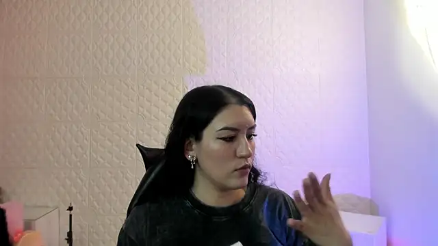 Snapshot of Violetaa_diazz chatting on June 20, 2026, 8:36 pm Violetaa diazz online show from June 20, 2026, 8:36 pm