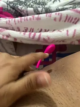 Snapshot of ANYLU19 chatting on December 30, 2024, 4:18 pm ANYLU19 online show from December 30, 2024, 4:18 pm