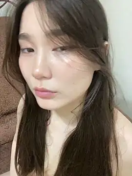 Snapshot of Milka23 chatting on December 21, 2025, 5:36 pm Milka23 online show from December 21, 2025, 5:36 pm