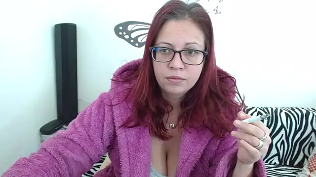 Snapshot of LadyHellene chatting on February 18, 2026, 8:44 am LadyHellene online show from February 18, 2026, 8:44 am