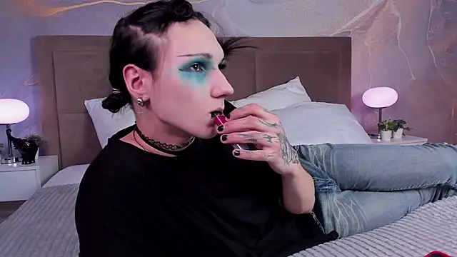 Snapshot of FillDammon chatting on March 20, 2025, 10:21 am FillDammon online show from March 20, 2025, 10:21 am