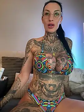 Snapshot of MeganWitch chatting on July 16, 2026, 5:21 pm MeganWitch online show from July 16, 2026, 5:21 pm
