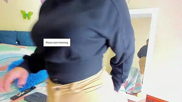 cristalwalker   online show from October 20, 2025, 11:44 am