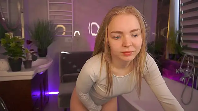 EmilySunshineS online show from April 25, 2026, 6:16 am