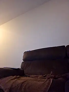 FragrantWind5 online show from February 7, 2026, 9:28 am