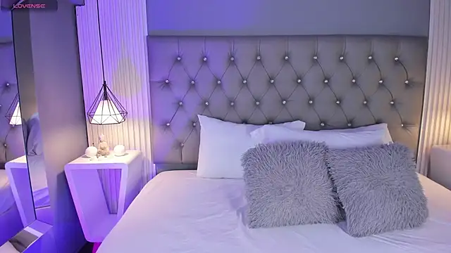 VioletthaRous online show from March 2, 2026, 10:38 pm