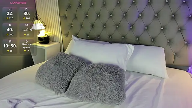 VioletthaRous online show from January 8, 2026, 10:38 pm