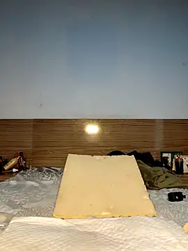 Snapshot of Luhma_hot chatting on November 7, 2025, 6:45 pm Luhma hot online show from November 7, 2025, 6:45 pm