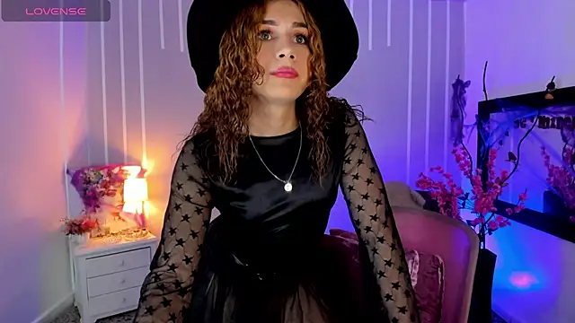 Snapshot of Andy_Gamboa chatting on October 31, 2025, 1:30 pm Andy Gamboa online show from October 31, 2025, 1:30 pm