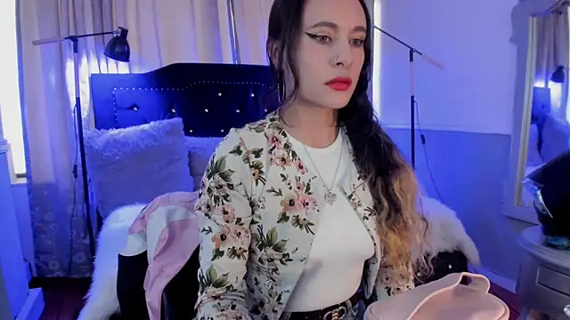 Snapshot of Coral_Gibson chatting on October 17, 2025, 12:51 pm Coral Gibson online show from October 17, 2025, 12:51 pm