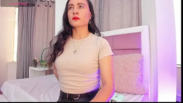 Coral Gibson online show from April 29, 2026, 12:31 pm