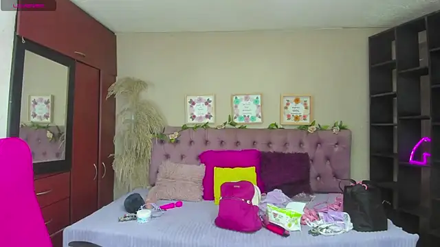  Pamela ebony online show from December 4, 2025, 1:10 pm