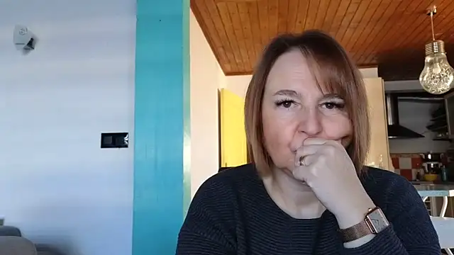 Sandcoq online show from December 4, 2025, 9:08 am