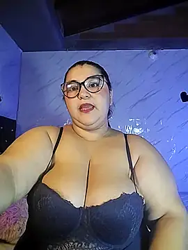 KATIIA16 online show from March 12, 2025, 9:55 am