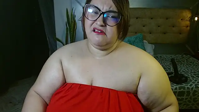 KATIIA16 online show from September 21, 2025, 4:28 am