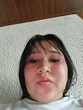 Snapshot of sharyl_24 chatting on March 6, 2026, 9:32 pm sharyl 24 online show from March 6, 2026, 9:32 pm