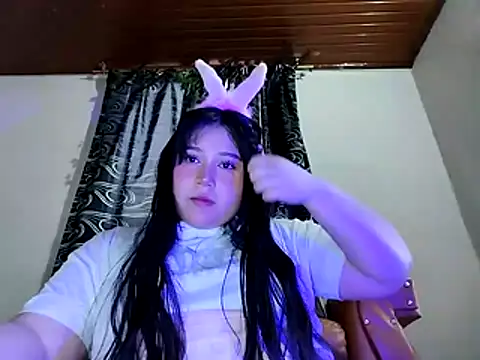 Snapshot of sharyl_24 chatting on April 3, 2026, 11:00 pm sharyl 24 online show from April 3, 2026, 11:00 pm