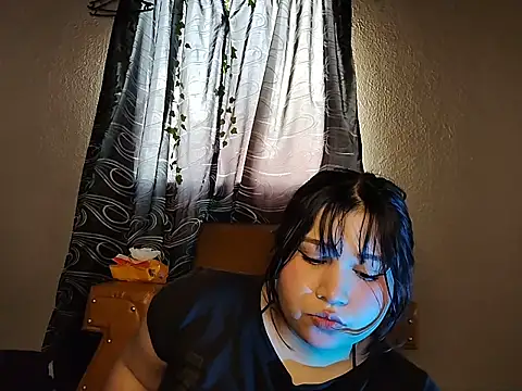 Snapshot of sharyl_24 chatting on March 7, 2026, 5:18 pm sharyl 24 online show from March 7, 2026, 5:18 pm