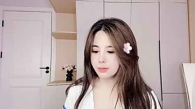 jiaozi-kiss online show from March 23, 2025, 6:05 am