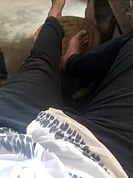 rana9639 1 online show from October 22, 2025, 6:46 am